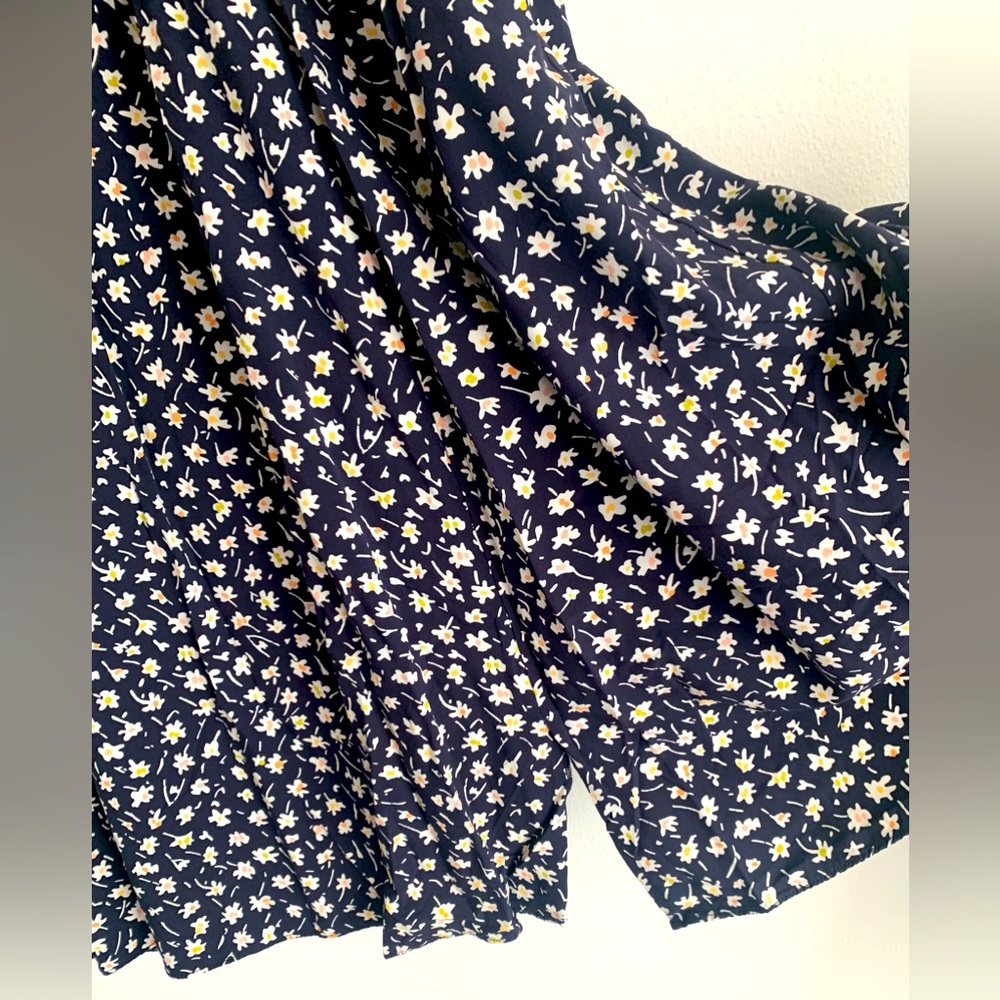 Good Condition, Madewell, Navy Blue Floral Mock Wrap Dress w/Pockets, Sz Medium - Picture 5 of 8